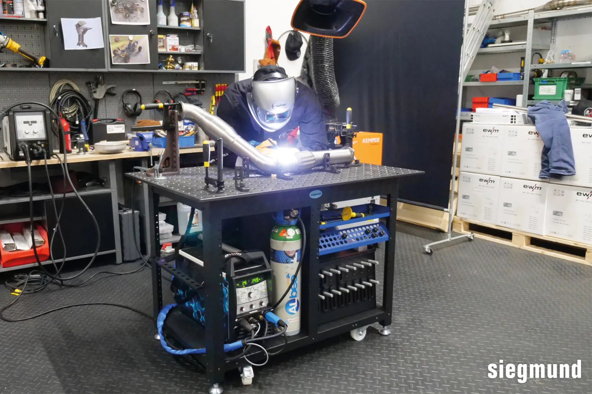 Siegmund S16 Workstation munkapad kiegészítő görgőkkel